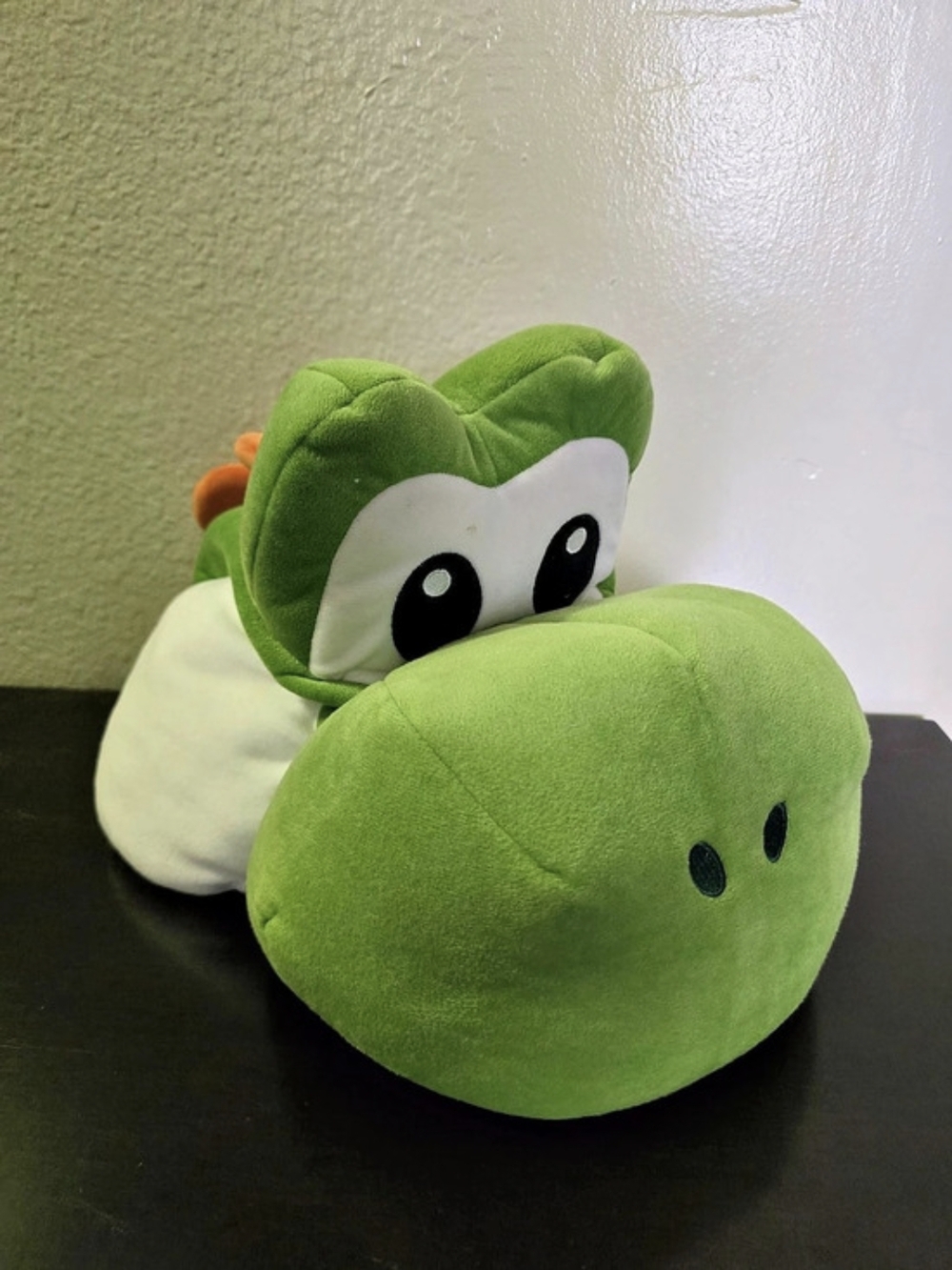 Universal Studios Super Nintendo World Yoshi Plush Hat